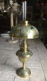 Lampe cuivre repousse vers 1900  H40cm.jpg